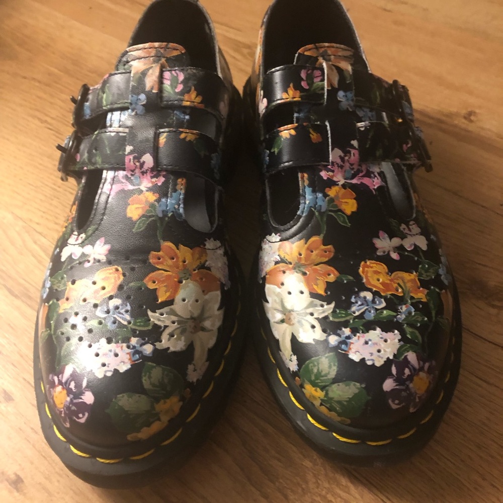 Dr. Martens Mary Jane 8065 Darcy Floral Black